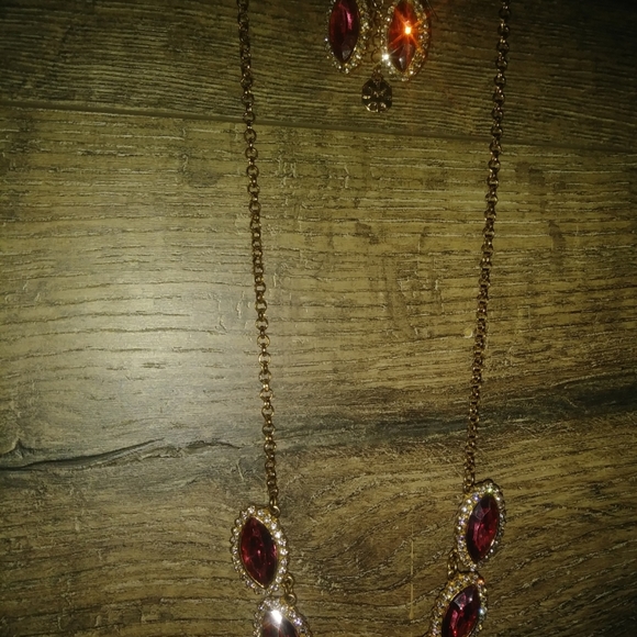 Monet Gold Social Necklace w/Matching Earrings NWT - Picture 14 of 16